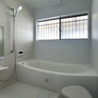 福岡市城南区田島の売買物件/追い焚き機能付きのお風呂。とても綺麗にお使いです。