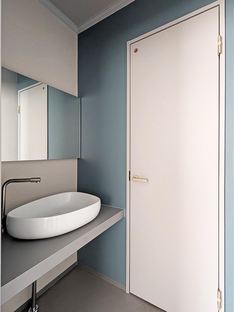 福岡市中央区白金の賃貸物件/洗面台。