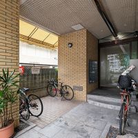 福岡市中央区薬院の賃貸物件/コンパクトながら宅配ボックスが付いています。