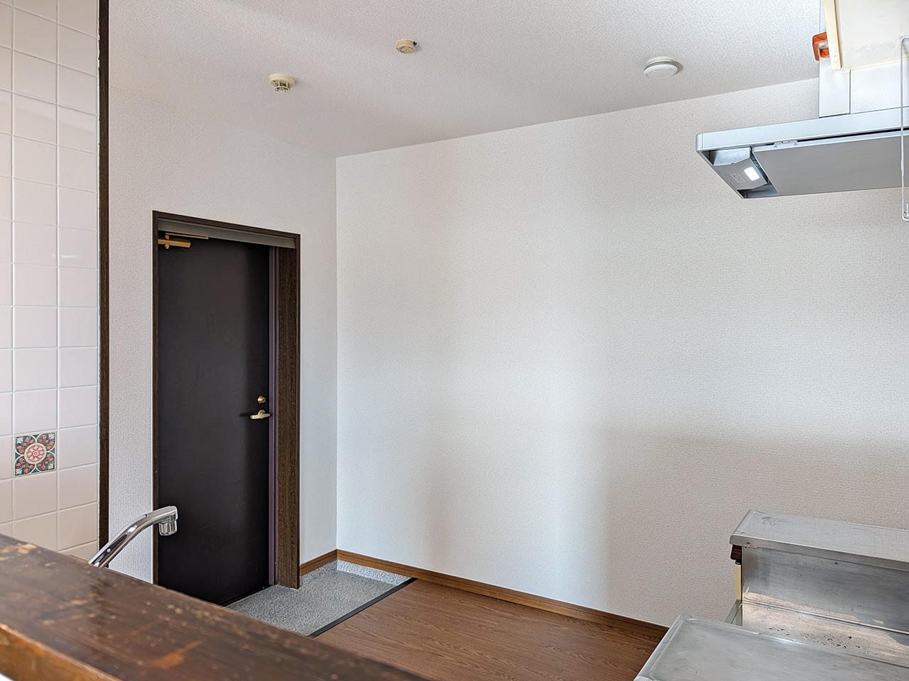 福岡市早良区昭代の賃貸物件/勝手口はこちらから。