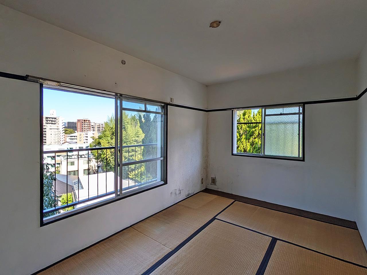 福岡市中央区桜坂の賃貸物件/どの窓からも緑の景色。