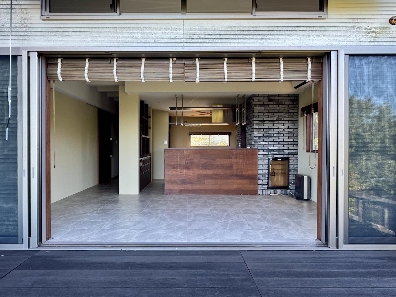 福岡県糸島市志摩芥屋の売買物件/大型オーニングも格納されてます。