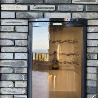 福岡県糸島市志摩芥屋の売買物件/なんと！埋め込み式のワインセラー。