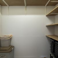 福岡県糸島市志摩芥屋の売買物件/キッチン横のパントリー