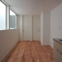 福岡市博多区千代の賃貸物件/リビングを通ってお部屋に向かう間取り。