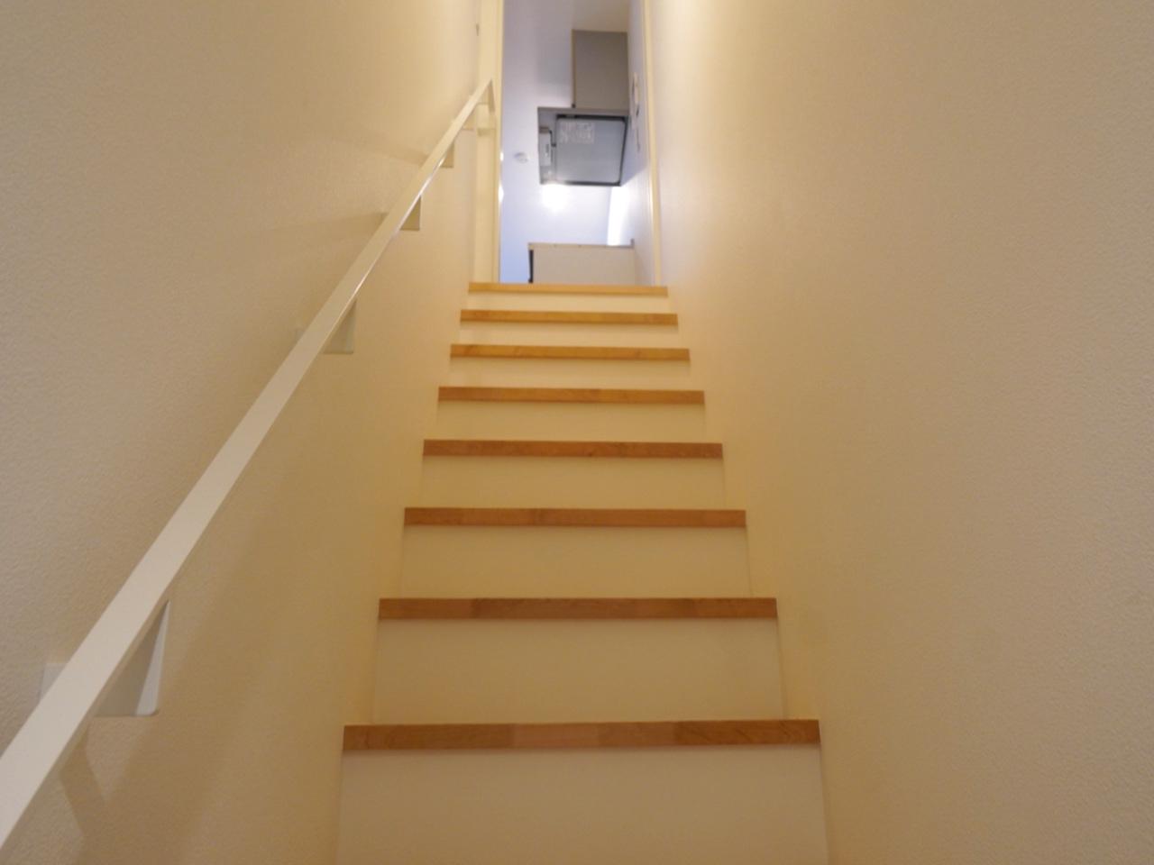 福岡市博多区千代の賃貸物件/玄関は1階にあり、階段を登ります。