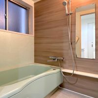 福岡市中央区平尾の賃貸物件/バスタブの色に清涼感を感じられたなら幸せ。