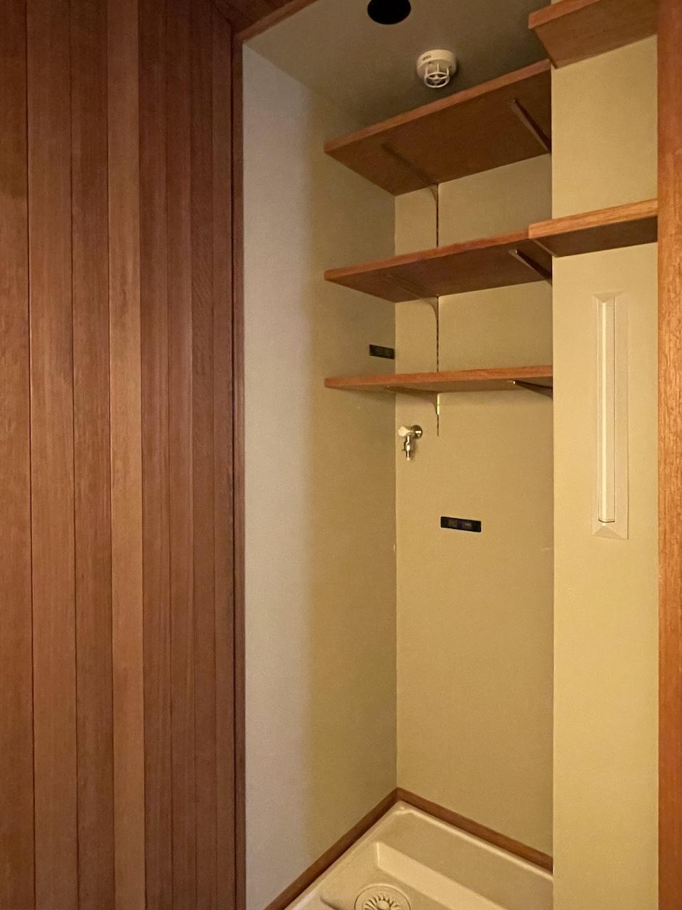 福岡市中央区梅光園の売買物件/洗濯機置き場が隠されてます。