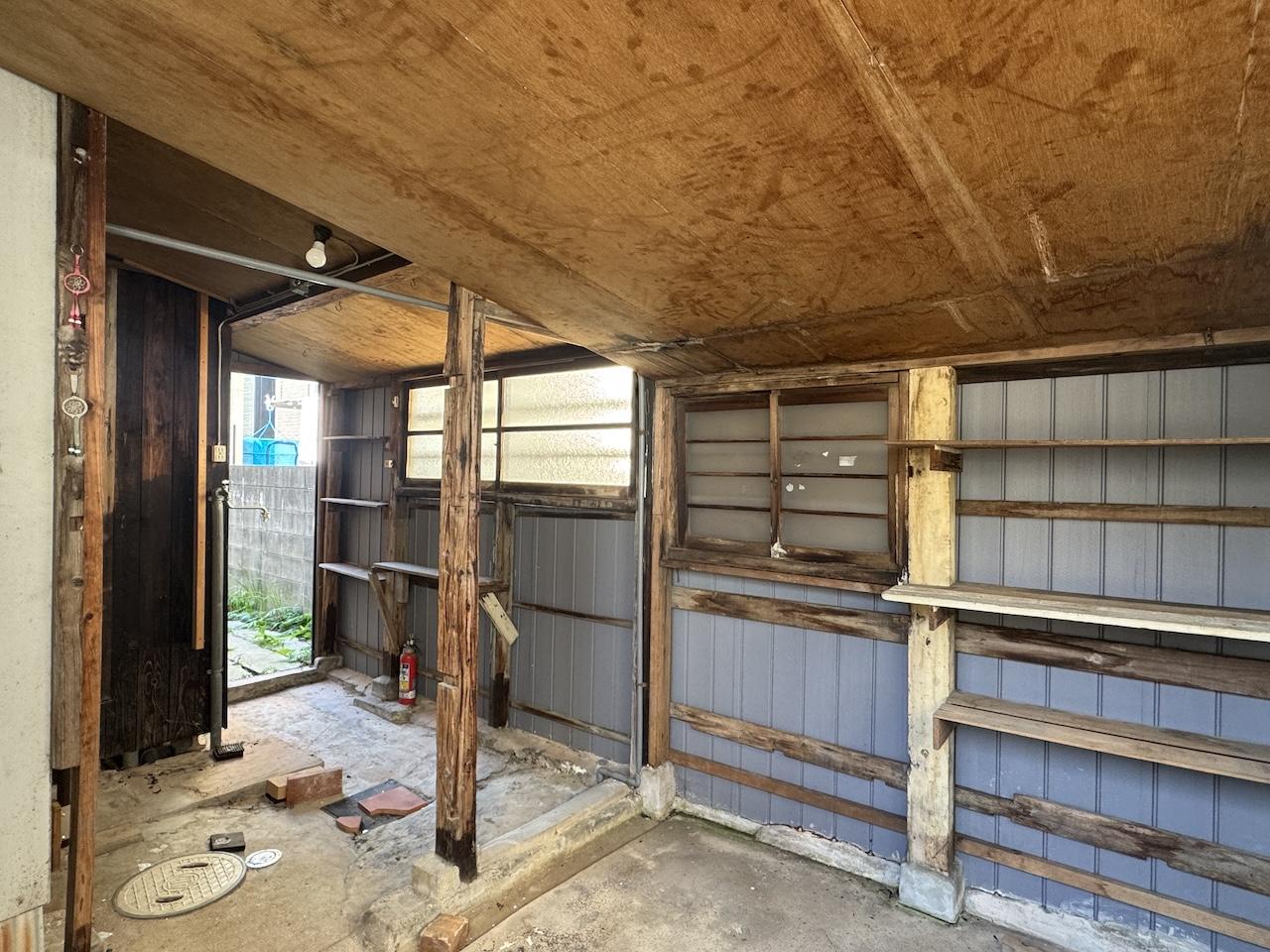 福岡市早良区小田部の賃貸物件/キッチン横の小屋