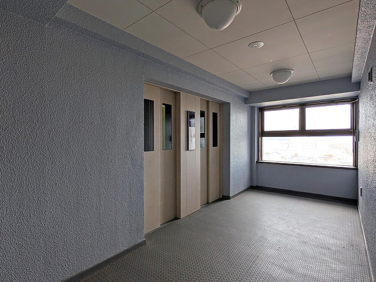 福岡市西区今宿青木の売買物件/エレベーターは2基あります。嬉しいポイント。