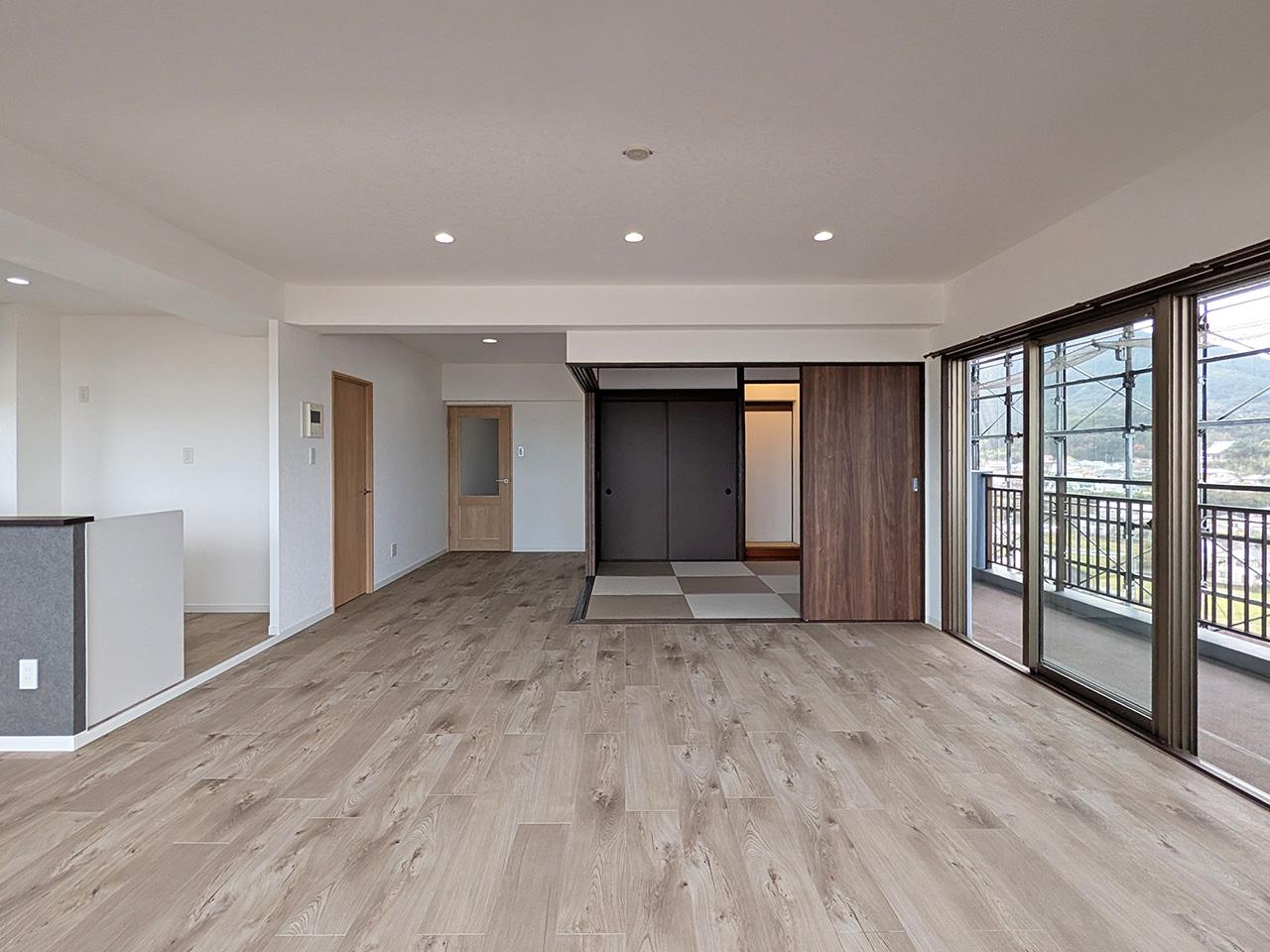 福岡市西区今宿青木の売買物件/リビングスペース。