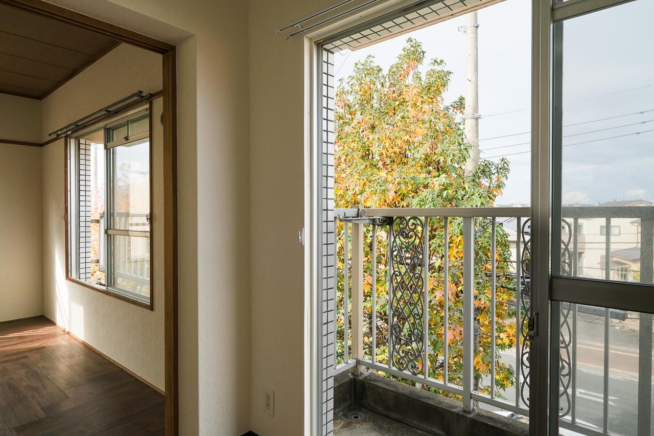 福岡市城南区茶山の賃貸物件/街路樹がちらっと見えるのもいいですね