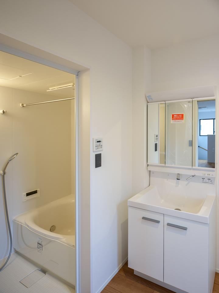 山口県防府市八王子の賃貸物件/水回りはややコンパクトなつくり