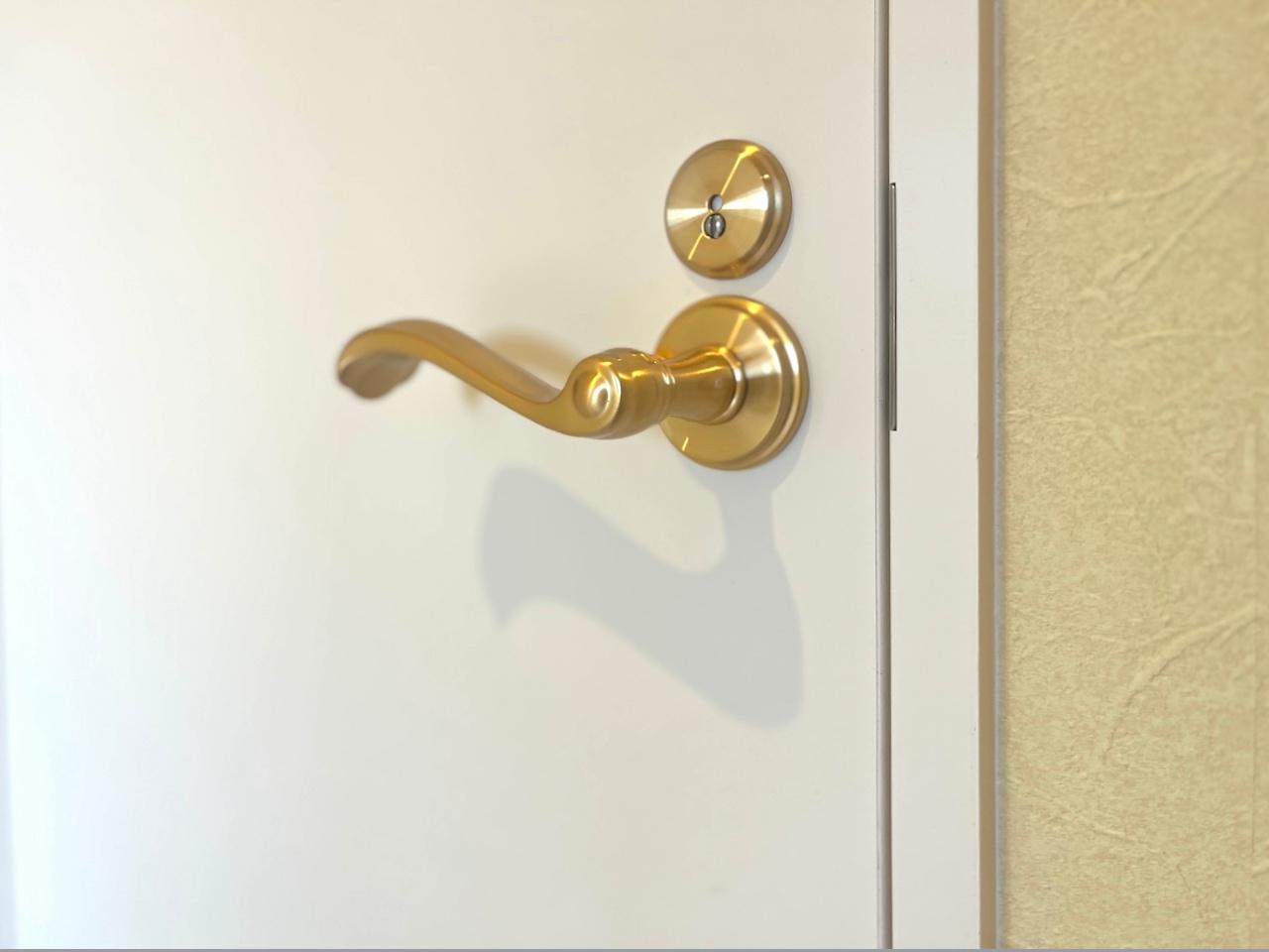 福岡市城南区飯倉の賃貸物件/ドアノブが可愛い。