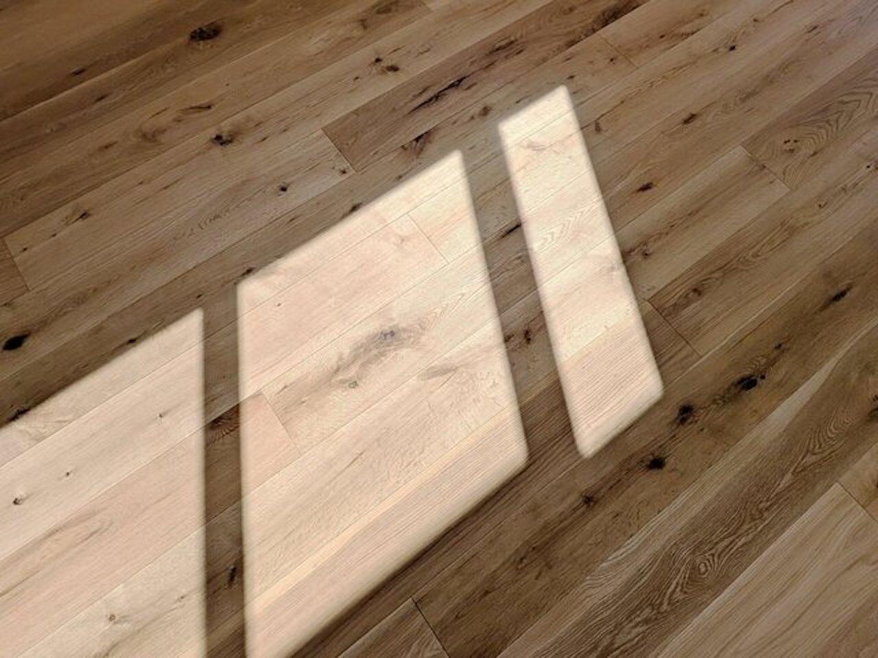 福岡市中央区荒戸の賃貸物件/光が気持ちよく入る室内。