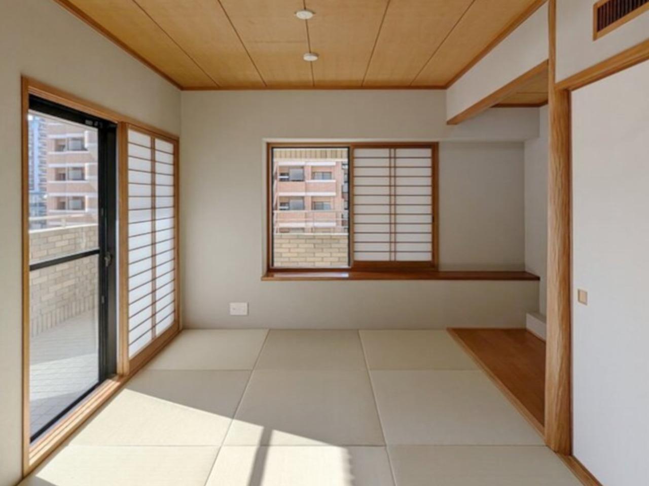 福岡市中央区荒戸の賃貸物件/琉球畳を使用した和室。ここでゴロンと昼寝したい。