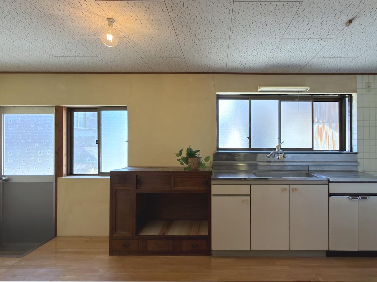 福岡県うきは市吉井町屋部の売買物件/広めのキッチン。