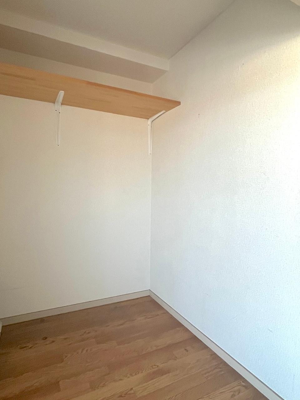 福岡市南区向野の賃貸物件/オープンクローゼット。