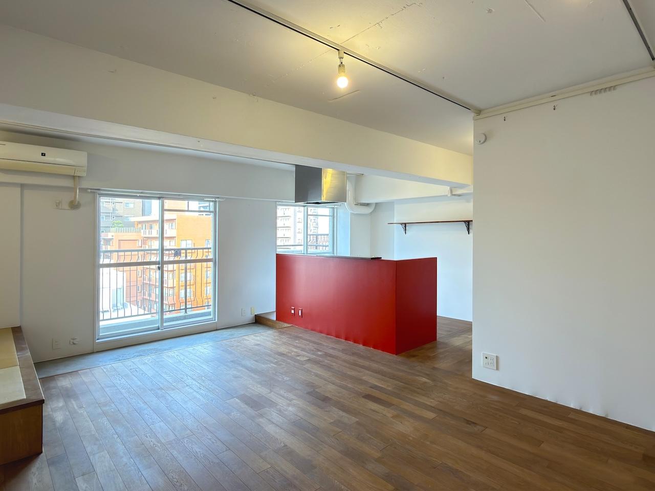 福岡市早良区高取の賃貸物件/バルコニーから明るい日差しが差し込みます。