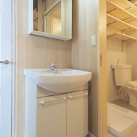 福岡市南区高宮の賃貸物件/玄関開けると独立洗面台は珍しい