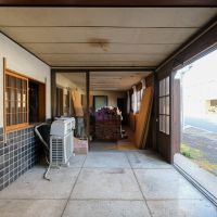 八女市黒木町黒木字上黒木の売買物件/通りに面した表側はお店利用もイメージしやすい。