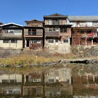 八女市黒木町黒木字上黒木の売買物件/川から見た様子