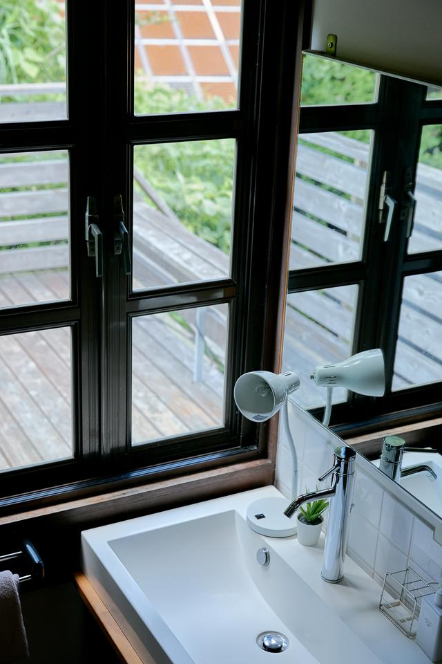 糸島市志摩芥屋の売買物件/トイレ前の手洗い場