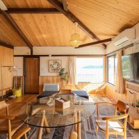 糸島市志摩芥屋の売買物件/キッチン側から見た様子