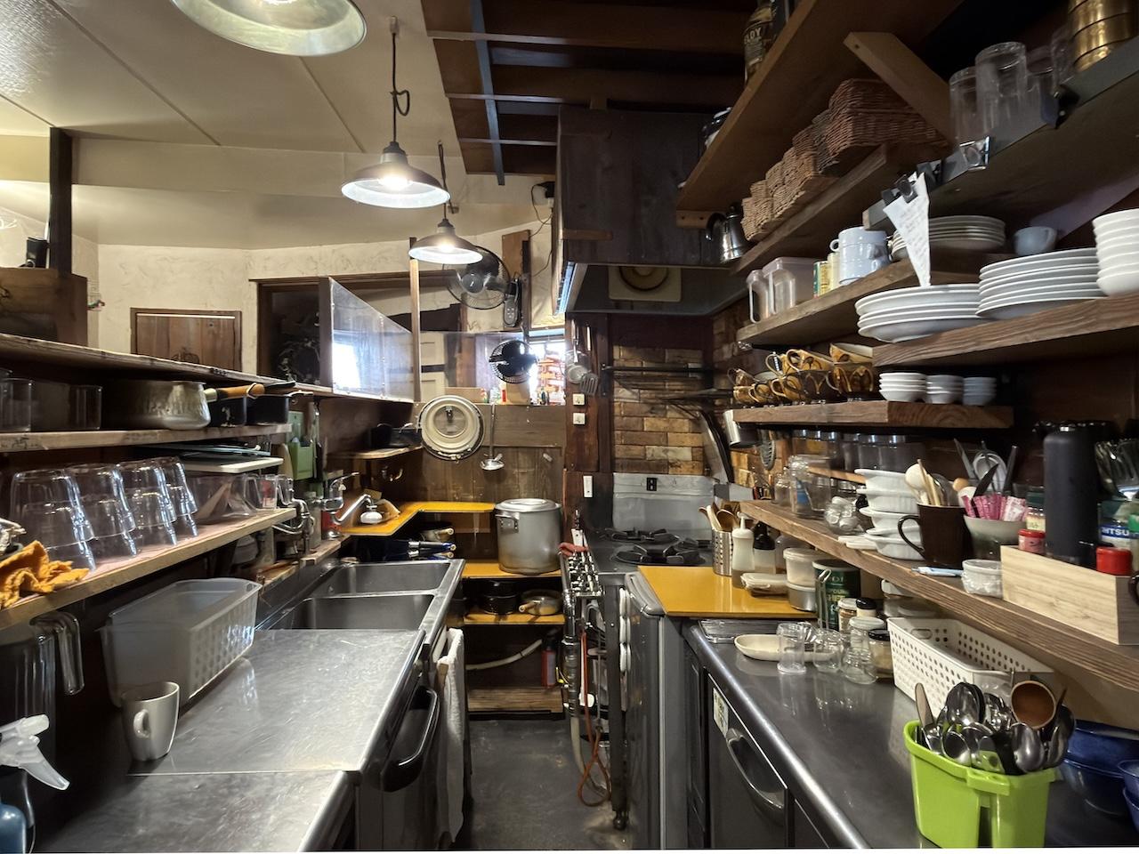 糸島市前原中央2丁目の売買物件/厨房周り。残地物については、お気軽にご相談ください。