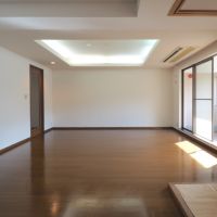 福岡市中央区平尾浄水町の賃貸物件/折り上げ天井の間接照明。