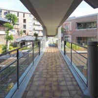 福岡市中央区平尾浄水町の賃貸物件/2つの建物をつなぐ共用廊下。