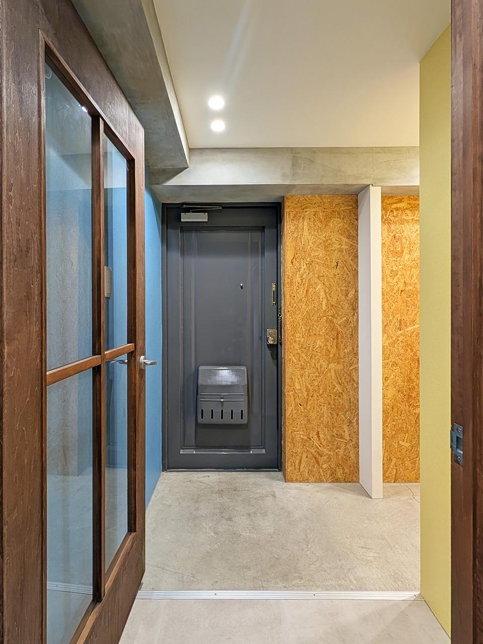 福岡市南区向野の賃貸物件/玄関。