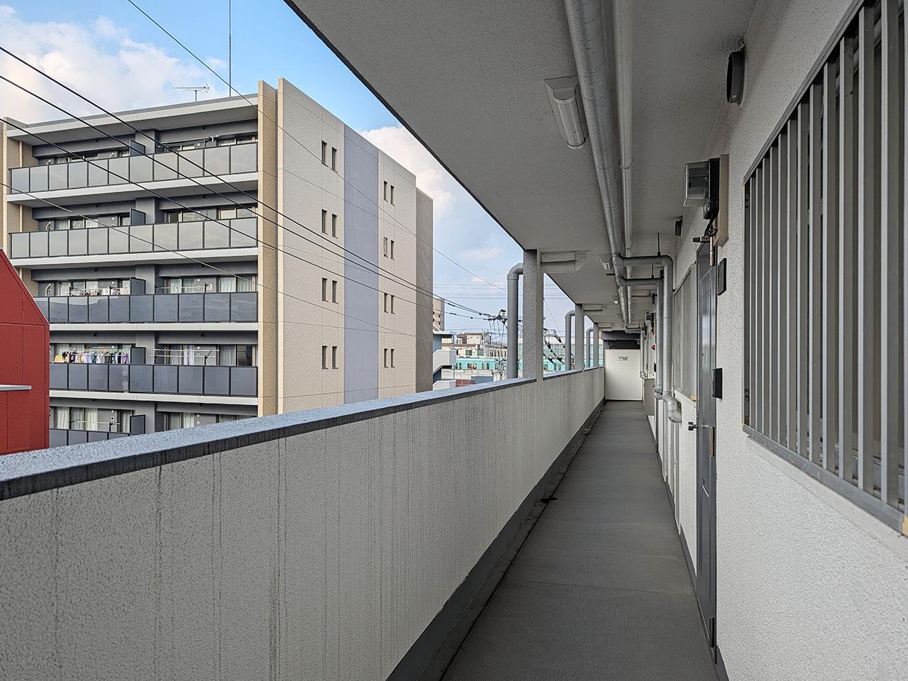 福岡市南区向野の賃貸物件/共用部はシンプル。続いて4階へ。