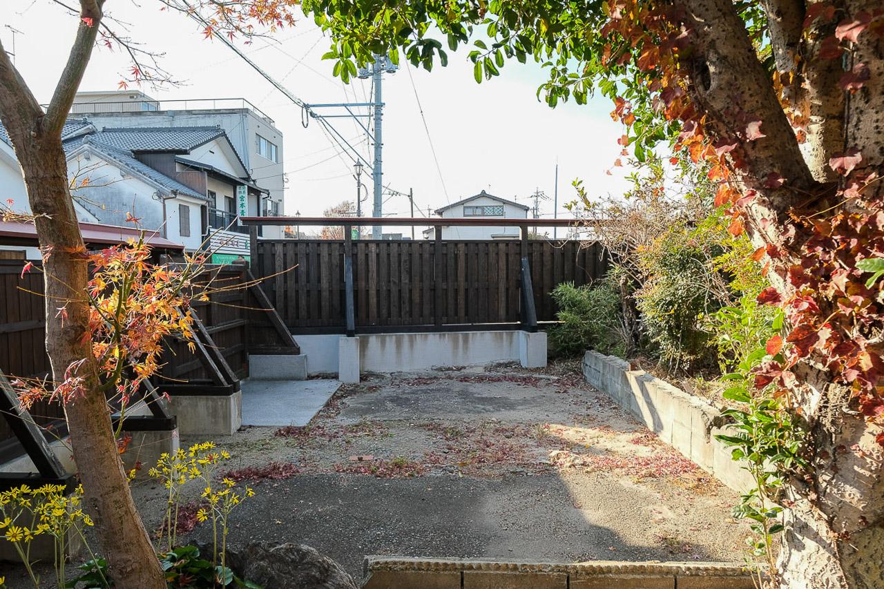 うきは市吉井町の賃貸物件/軽自動車1台分の駐車スペースがあります。