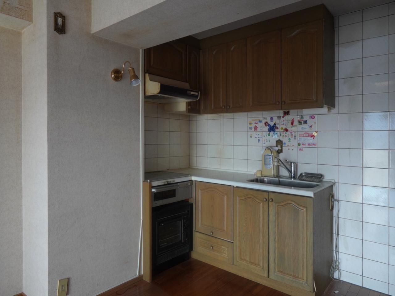 福岡市中央区小笹の売買物件/キッチンはやや古め。交換前提で考えるのがおすすめです。