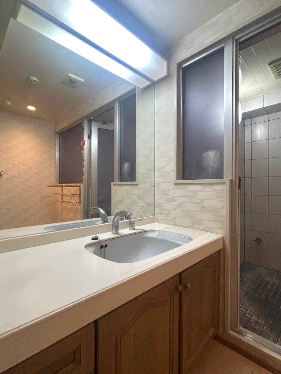 福岡市中央区小笹の売買物件/洗面所。