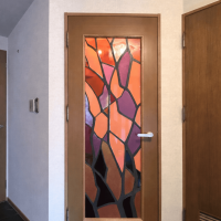 福岡市中央区小笹の売買物件/このドアのデザインもパンチ効いてますね。