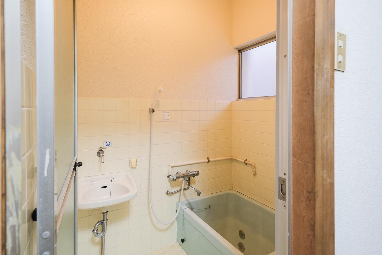 福岡市南区多賀の賃貸物件/水色お風呂