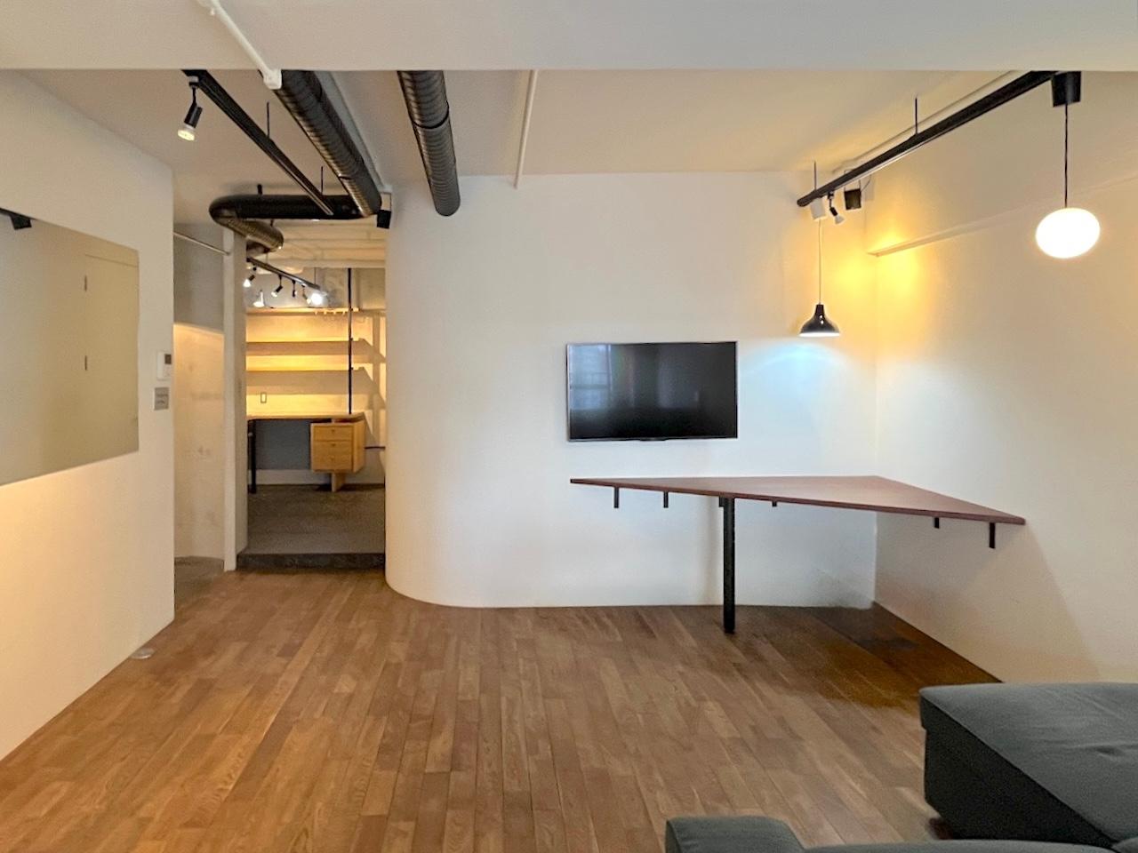 福岡市中央区警固の賃貸物件/湾曲した壁。所々にこだわりが散りばめられています。