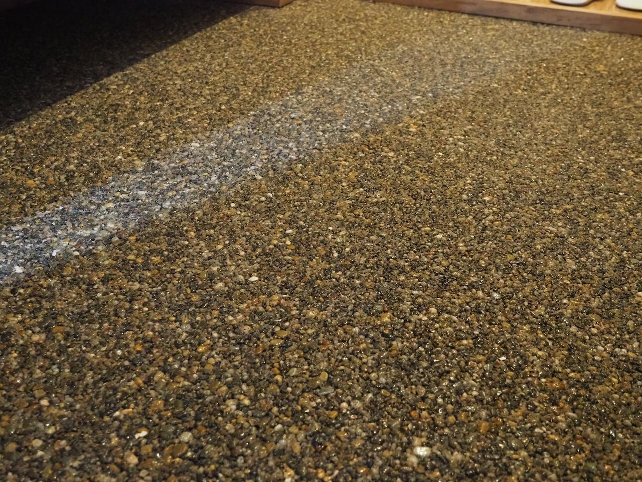 福岡市中央区赤坂の売買物件/洗い出し仕上げ