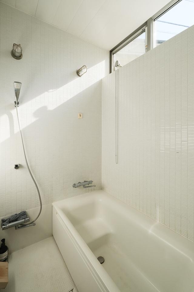 大分県日田市大字田島の売買物件/この光が差し込む感じが、なんとも心地いい。