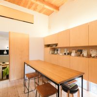 大分県日田市大字田島の売買物件/必要な光量を見極めて設計すれば、大きな窓がなくても、家はちゃんと明るい。