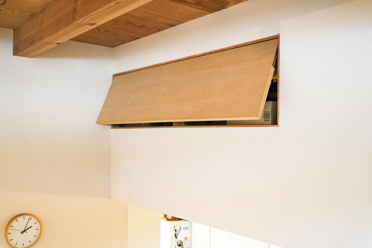 大分県日田市大字田島の売買物件/ここはパブリックスペースとつながっていて、ドアが閉まっていてもそれぞれの気配が感じられるように。