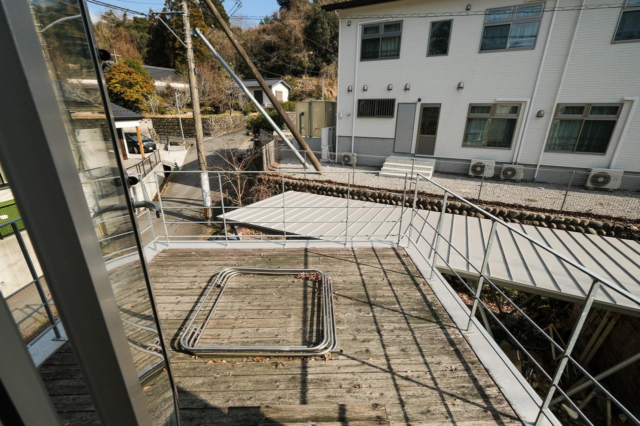 大分県日田市大字田島の売買物件/和室の横はバルコニー。