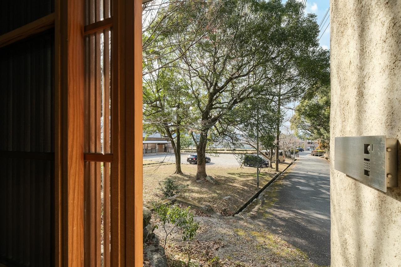 大分県日田市大字田島の売買物件/玄関を開けると、この抜け感。