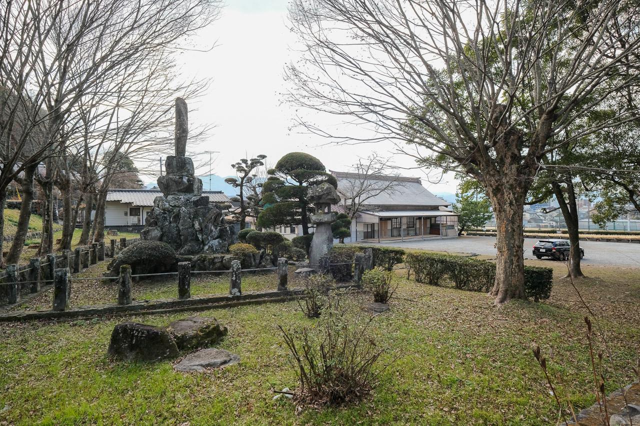 大分県日田市大字田島の売買物件/お宮の反対側には弓道場。