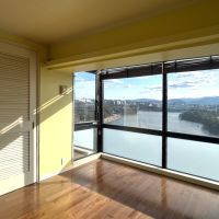 福岡市中央区大濠公園 の賃貸物件/窓辺には専用イスを置いて、自分だけの特等席にどうぞ。