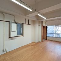 福岡市中央区高砂の賃貸物件/落ち着いた雰囲気の木質のお部屋。