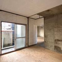 福岡市早良区城西の賃貸物件/コンクリート剥き出しの壁は、このまま活かしても◎