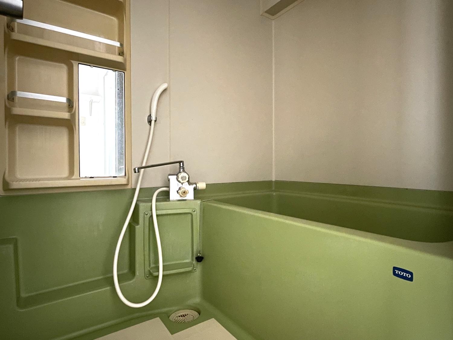 北九州市門司区藤松の賃貸物件/抹茶色のお風呂もかわいくないですか？